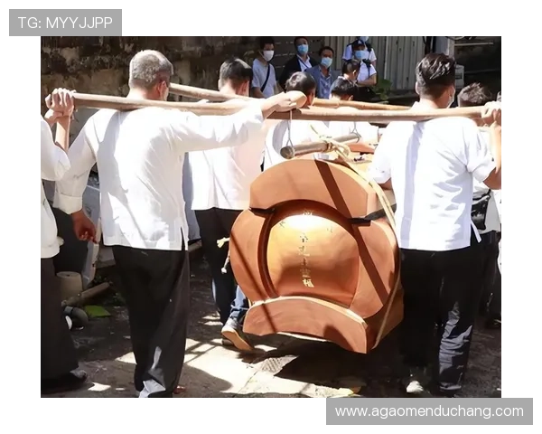 澳门赌王何鸿燊离世引发广泛哀悼,社会各界纷纷缅怀这位传奇人物的贡献 澳门赌王何鸿燊离世引发广泛哀悼,社会各界纷纷缅怀这位传奇人物的贡献